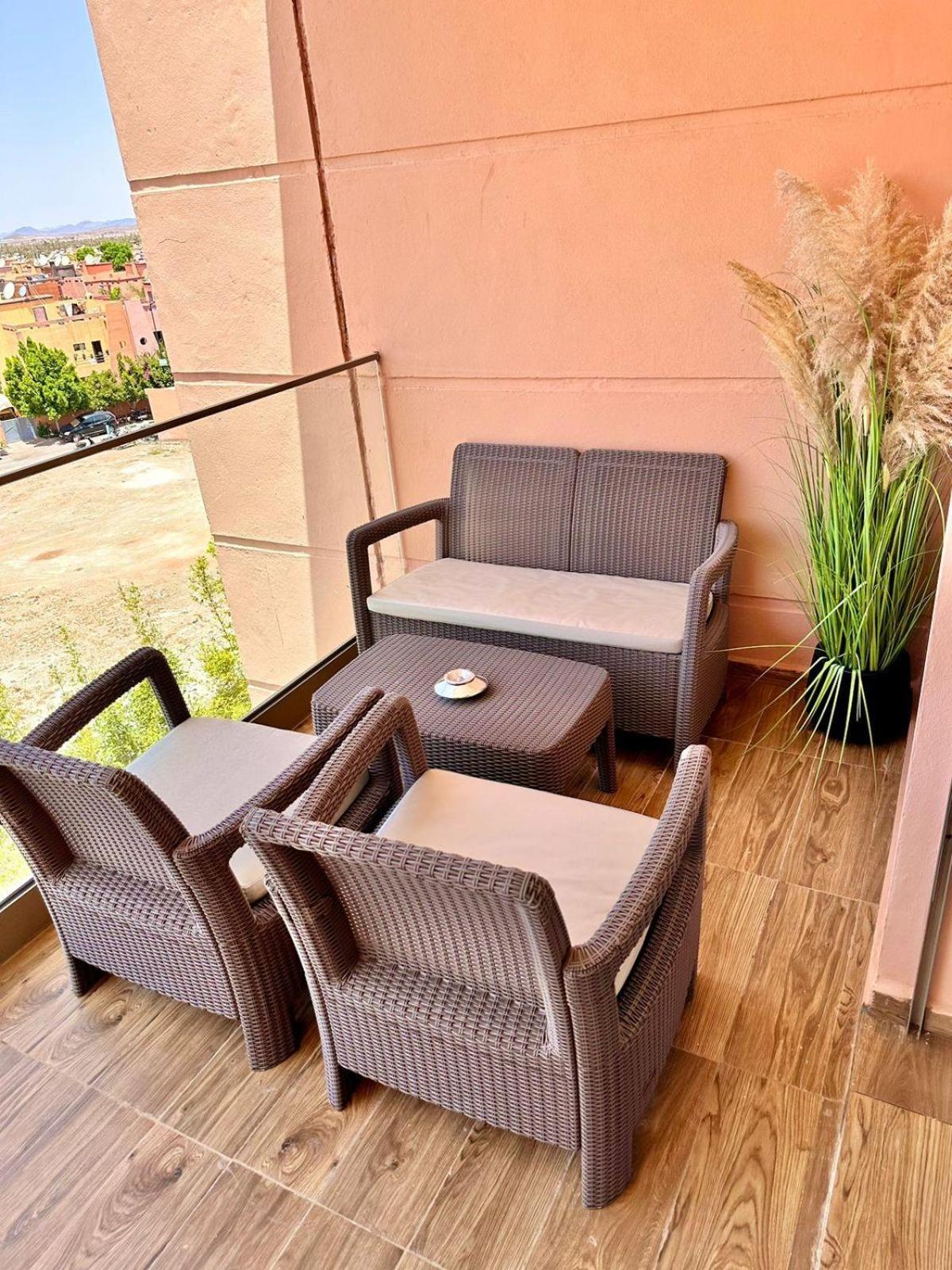 Appartement Luxueux Avec Piscine 10 Minutes Du Centre Ville Marrakesh Extérieur photo