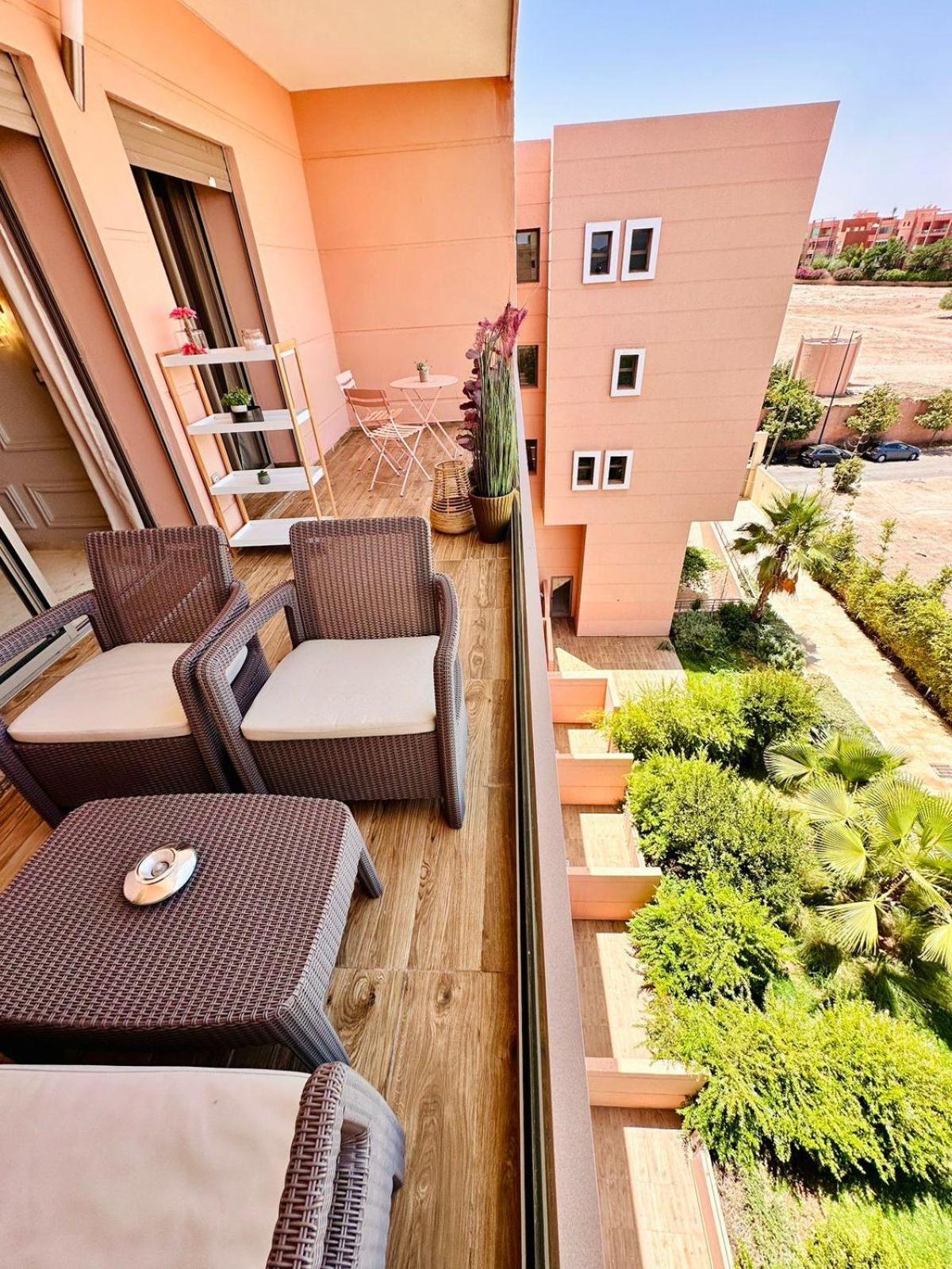 Appartement Luxueux Avec Piscine 10 Minutes Du Centre Ville Marrakesh Extérieur photo
