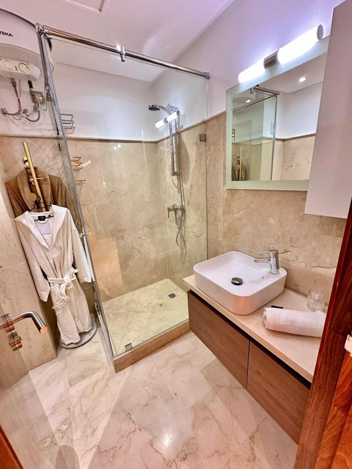 Appartement Luxueux Avec Piscine 10 Minutes Du Centre Ville Marrakesh Extérieur photo